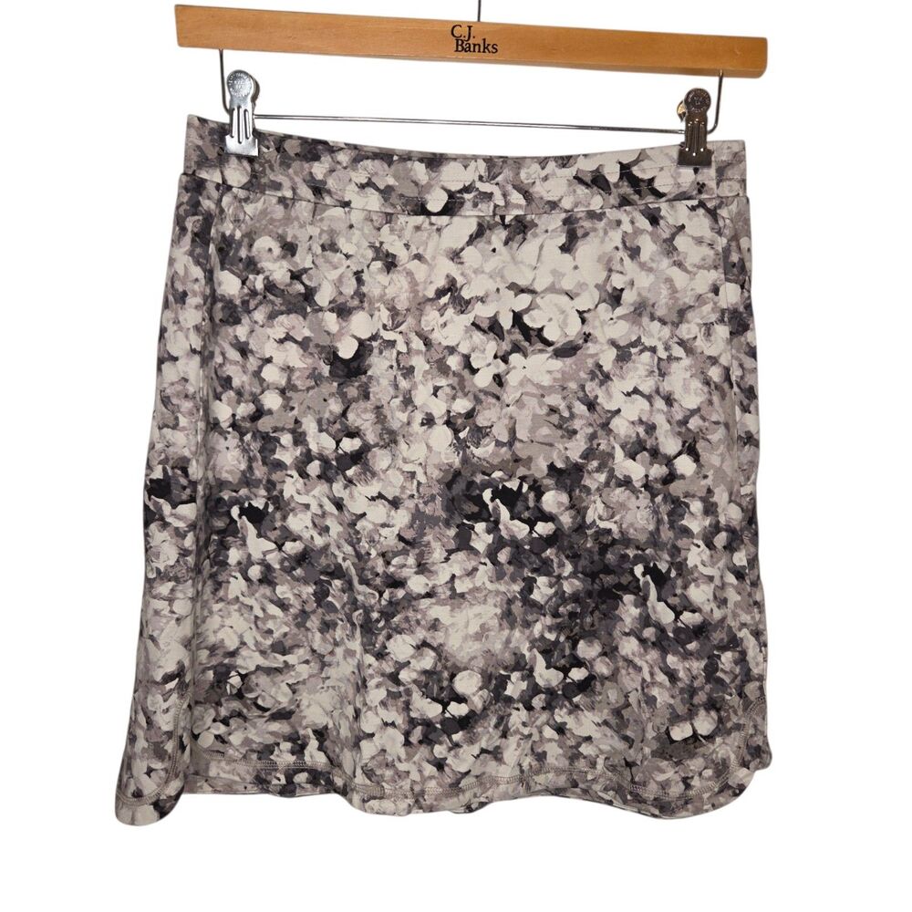 Isaac Mizrahi Live! Floral Skort Size Small Grey White Stretch Golf Tennis Skirt